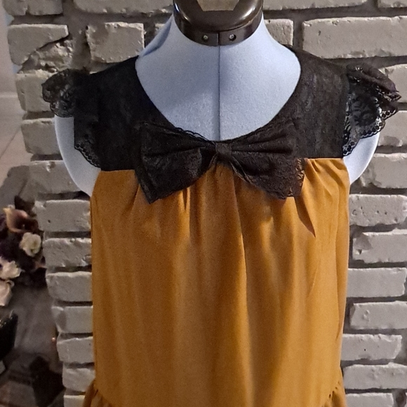 Dress - Picture 2 of 6